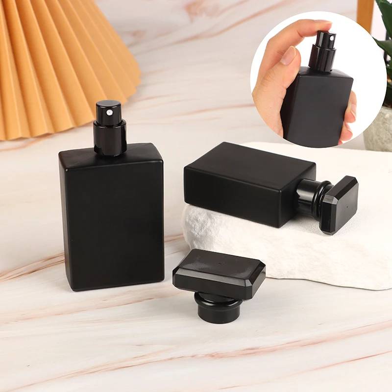 Bottiglia di profumo nero bril - Perfume Quotes recensione e prezzo