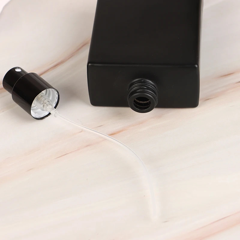 Flacone Spray Vuoto Ricaricabi - Perfume Quotes recensione e prezzo